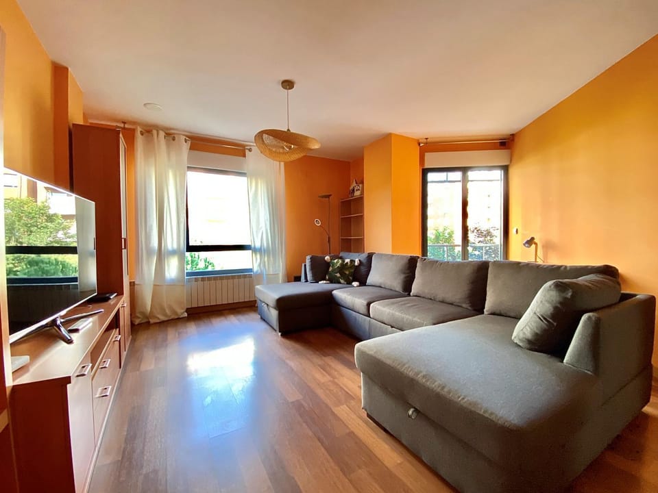 TV and multimedia, Living room, Dining area