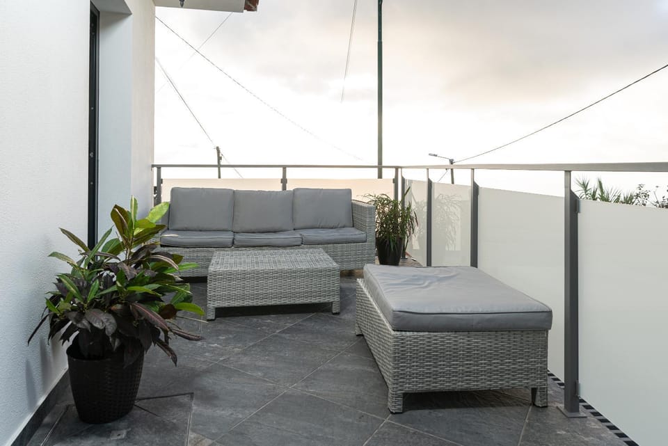 Patio, Balcony/Terrace, Seating area
