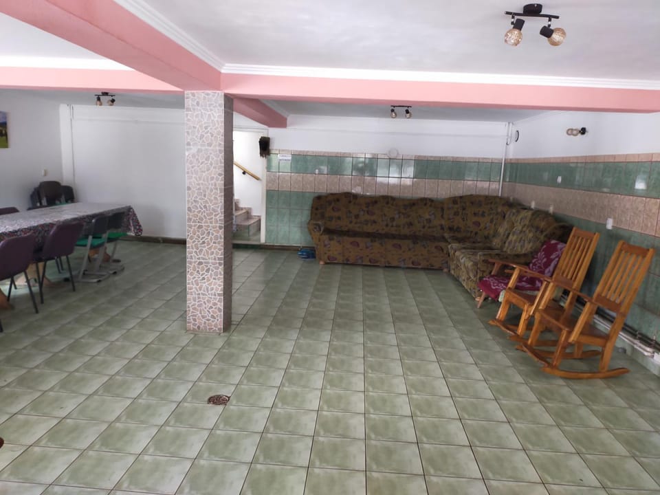 CABANA ZIMBROAIA 8 camere -Muntii Bârgăului, Transilvania Chalet in Romania
