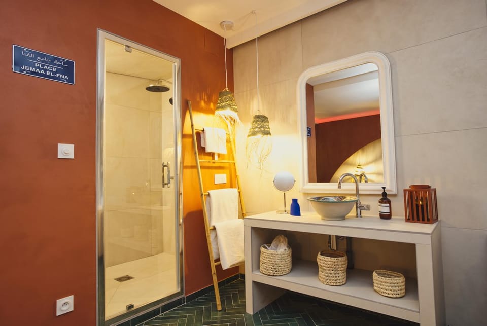 Suite Luxueuse Jacuzzi Hammam Marrakech by Noma Apartment in Saint-Étienne