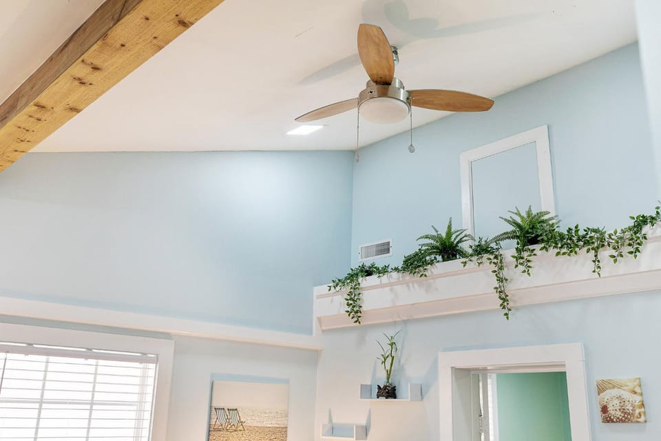 23 Center St - Sunny Side Up - Upstairs Apartment Apartment in Folly Beach