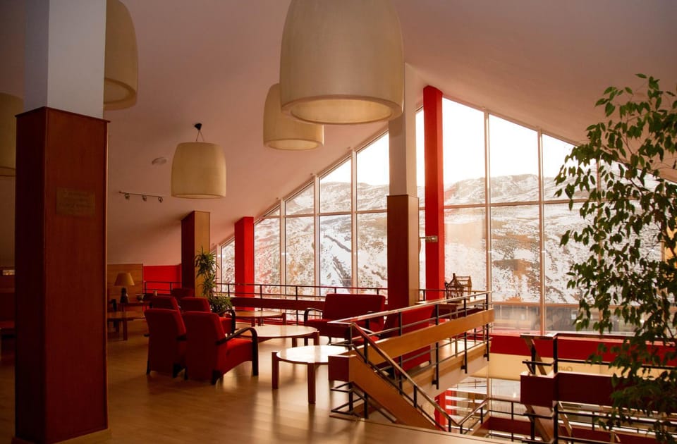 Lounge or bar