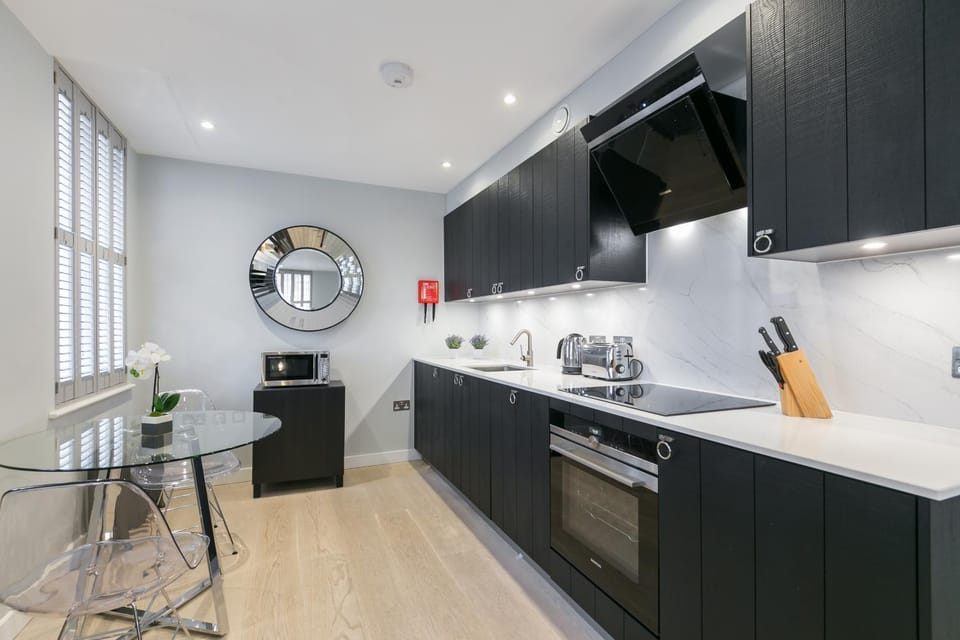 Kitchen or kitchenette, oven, stove