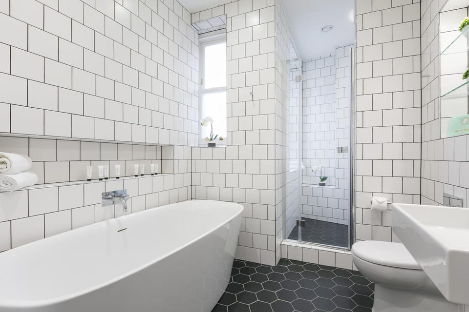 Toilet, Bathroom, Bath
