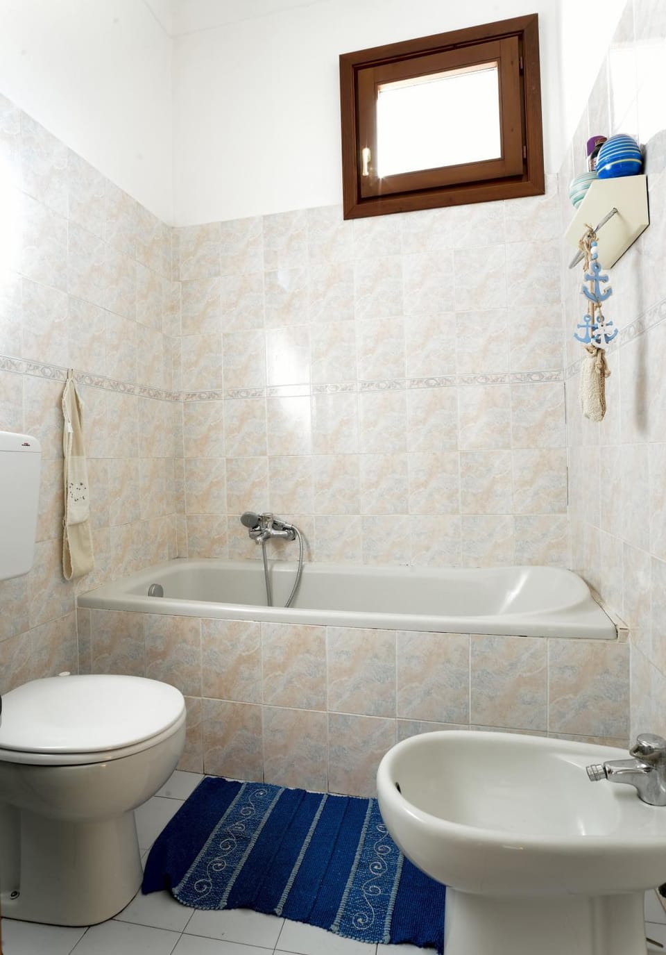 Shower, Toilet, Bathroom, Bath