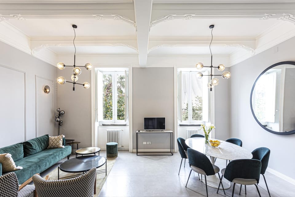 Living room, Seating area