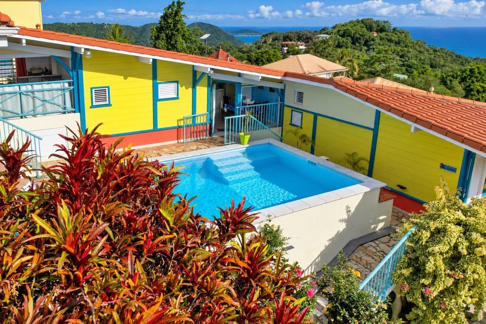 Facade/entrance, Sea view, Swimming pool