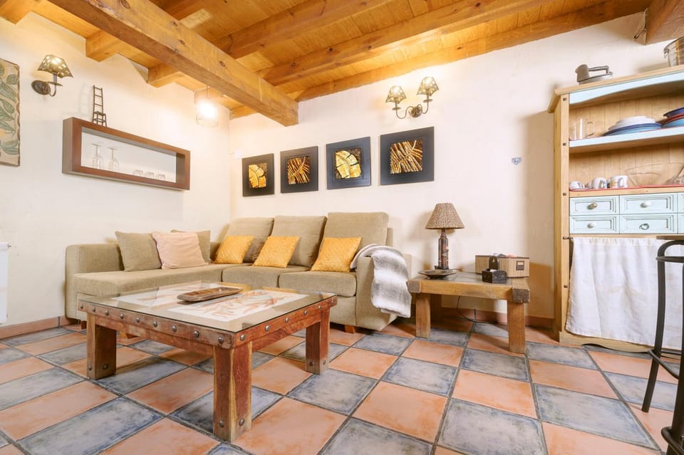 Living room, Lounge or bar