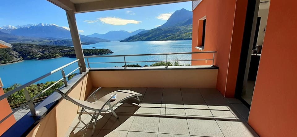 Balcony/Terrace, Lake view