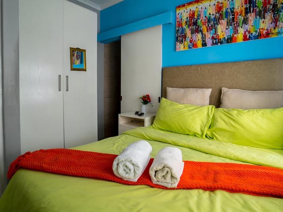 Relaxing guest House in the heart of Ndabeni Bed and Breakfast in Cape Town
