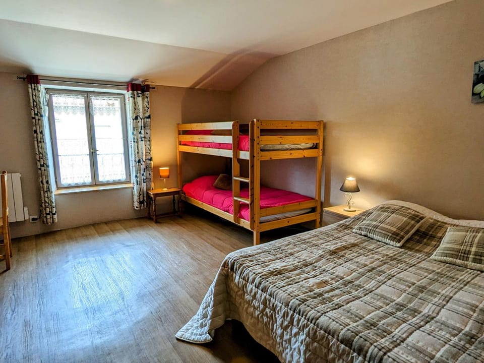 Gîte champêtre avec pêche, animaux admis - FR-1-585-6 House in Grand Est