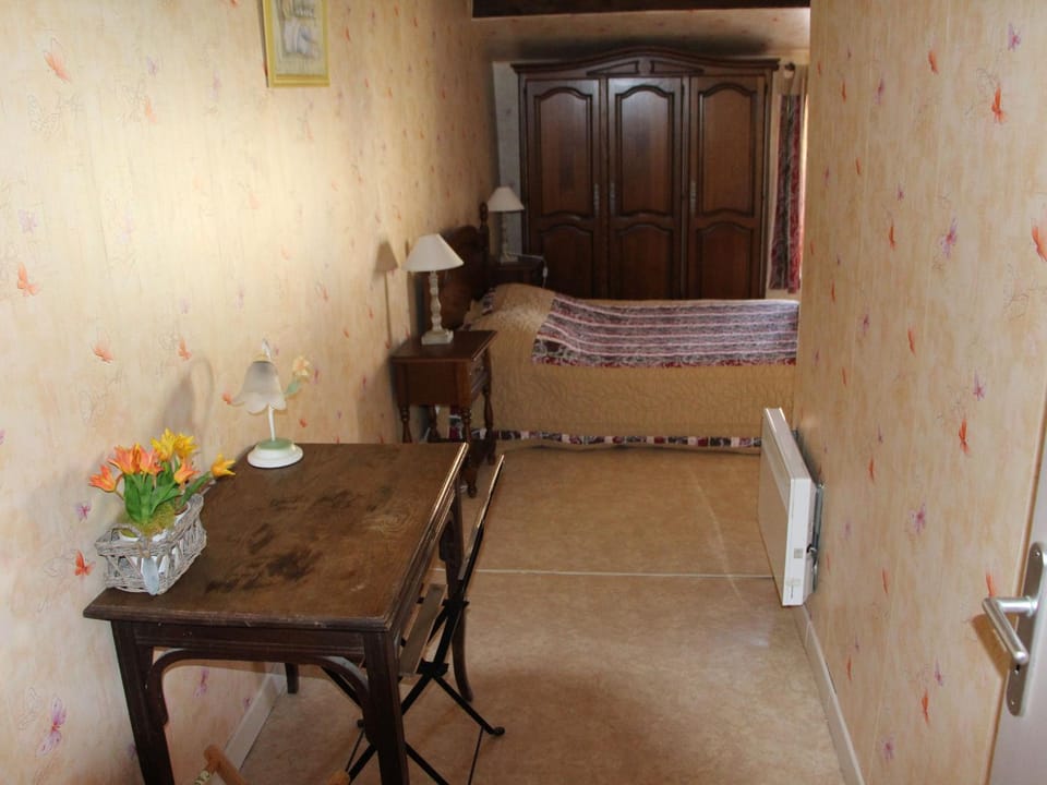 Gîte confortable à Halles-sous-les-Côtes avec cheminée et terrasse - FR-1-585-5 House in Grand Est