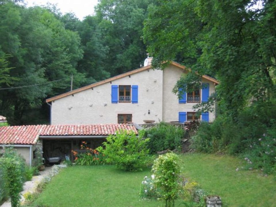Charmant gîte lorrain avec poêle, jardin et terrasse, proche des sites historiques de Verdun - FR-1-585-4 House in Grand Est