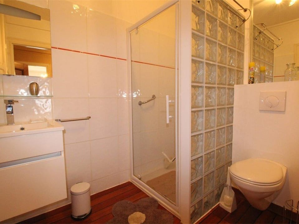 Grand T2 Ensoleillé à Luchon, Face aux Thermes, pour 4 Pers., Proche Télécabine - FR-1-313-165 Cabin in Catalonia