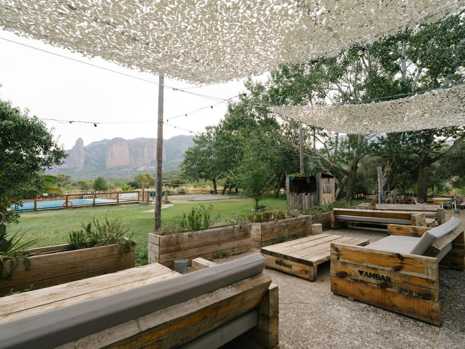 Patio, Restaurant/places to eat, Balcony/Terrace