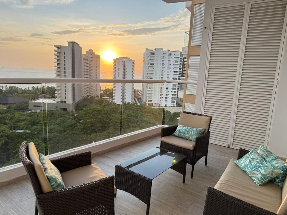 Exclusivo Aptartamento Vista al Mar 2 HAB 3 Baños AC WiFi GYM Playa Bello Horizonte Apartment in Magdalena, Colombia