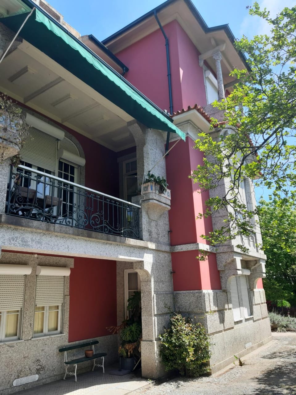 Property building, Facade/entrance