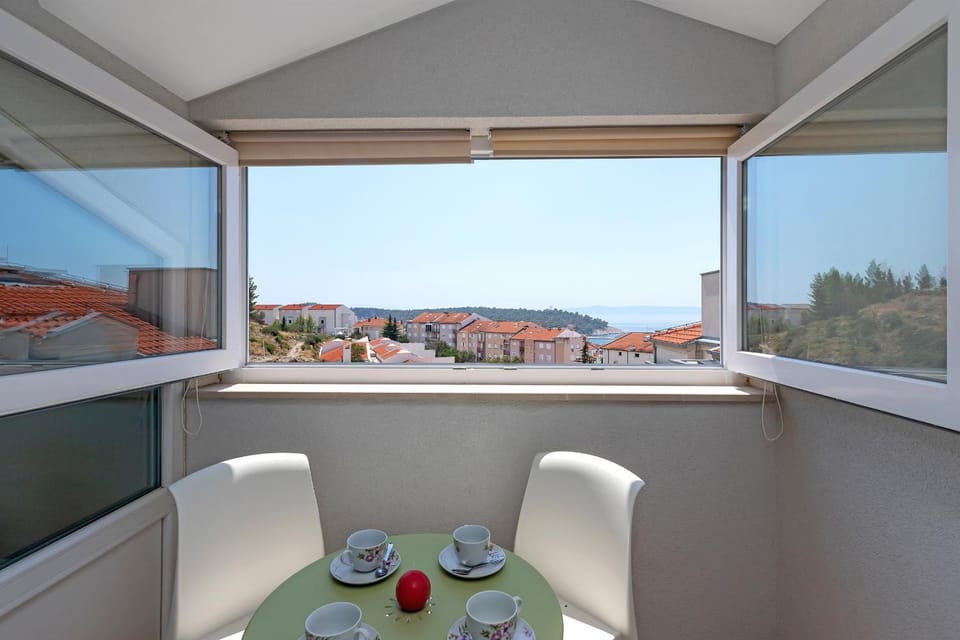 Balcony/Terrace, Balcony/Terrace, City view, Sea view