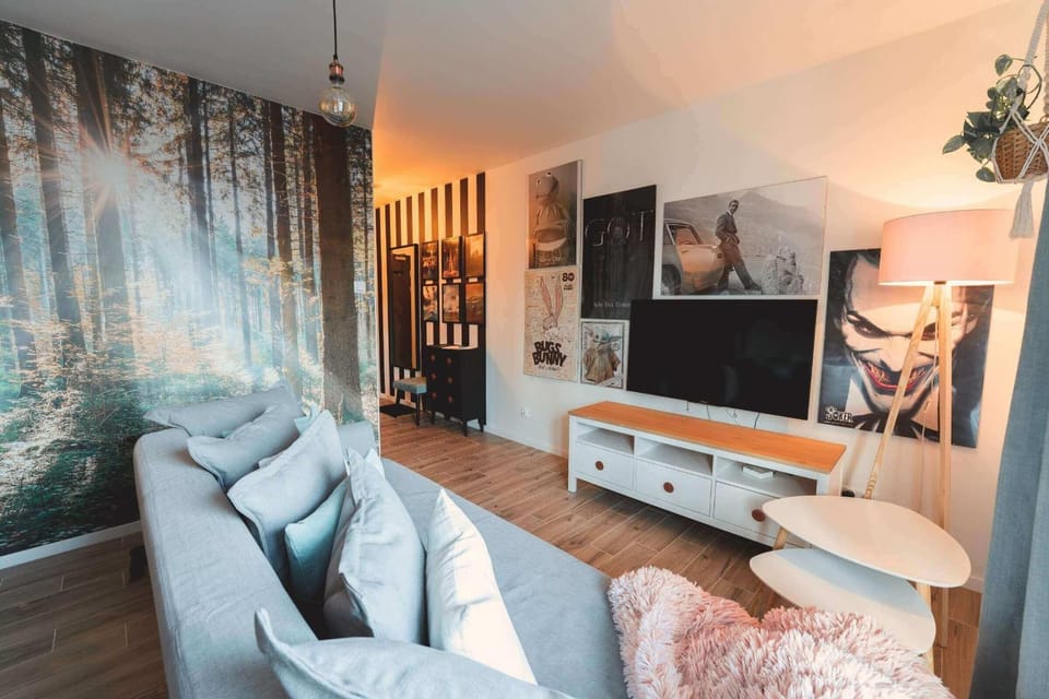 TV and multimedia, Living room, Seating area