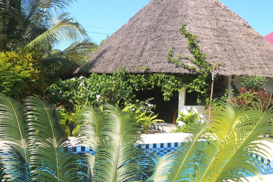 Restaurant/places to eat, Restaurant/places to eat, Natural landscape, Garden, Garden view, Pool view, Swimming pool