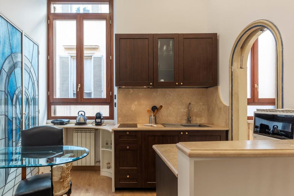 Kitchen or kitchenette