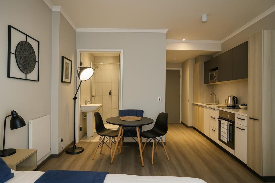 Bathroom, Kitchen or kitchenette, Living room, Seating area, Dining area