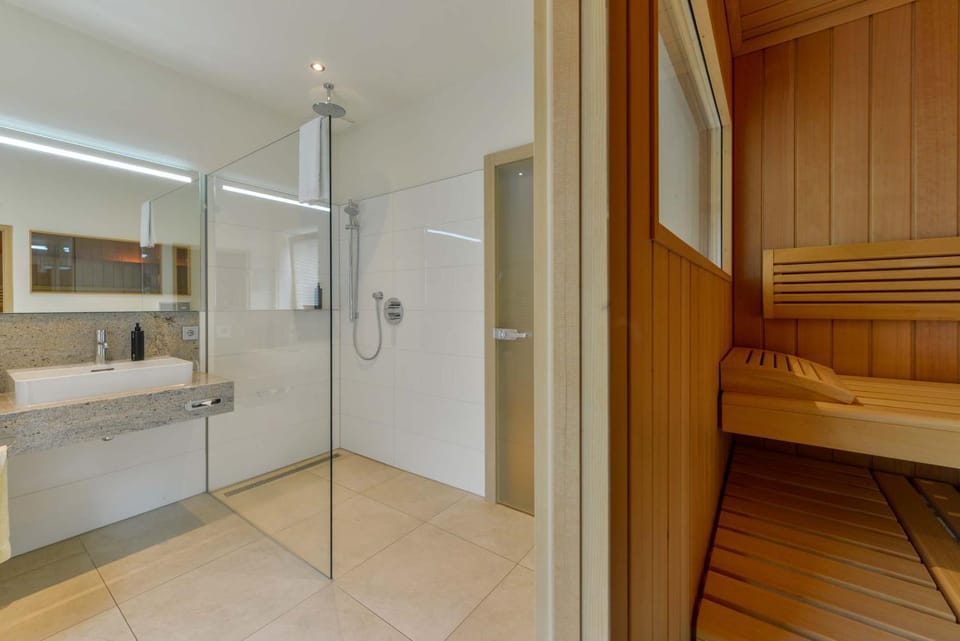 Sauna, Bathroom