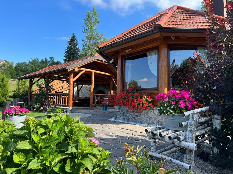 Property building, Garden, Garden view