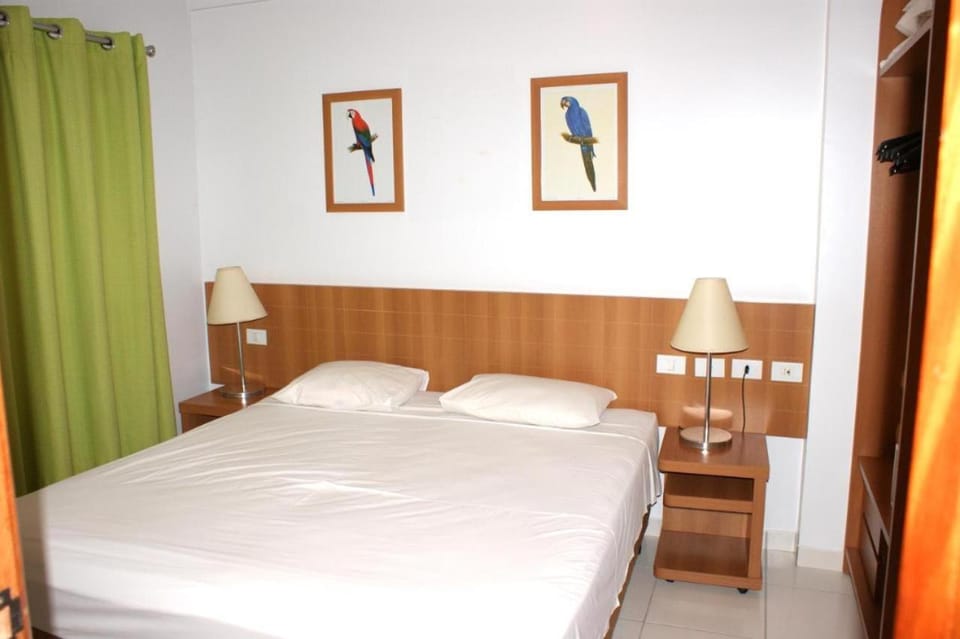 Golden Dolphin Express via Giro ImobTech Apartment in State of Goiás