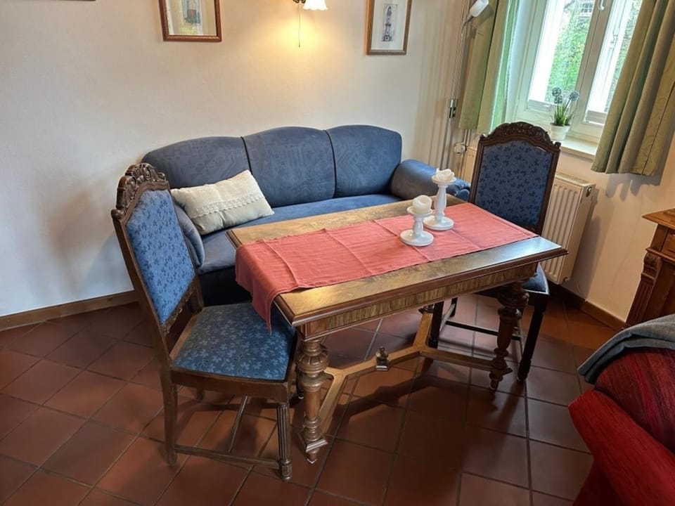 Landhaus up de Warft - Friesenrose Apartment in Neuharlingersiel