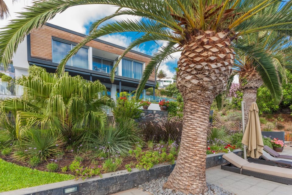 Property building, Garden