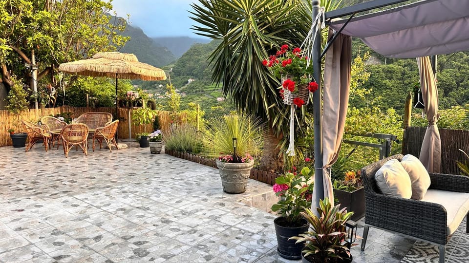 Patio, Day