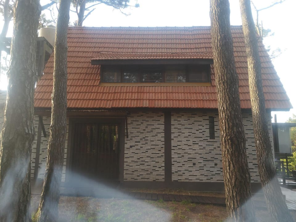 casa 3 amb a 2 cuadras del mar House in Mar Azul