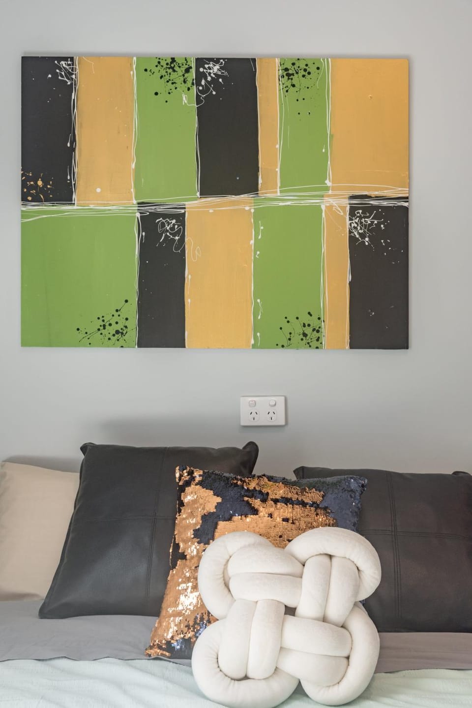 1 Private Double Room in Sydney CBD Near Train UTS DarlingHar&ICC&Chinatown with ensuite - ROOM ONLY Bed and Breakfast in Surry Hills