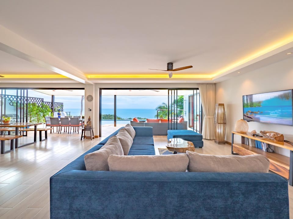 Living room, Sea view