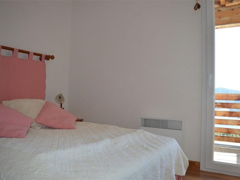 Spacieux T4 aux Angles avec parking et superbe vue - FR-1-593-2 Apartment in Occitanie