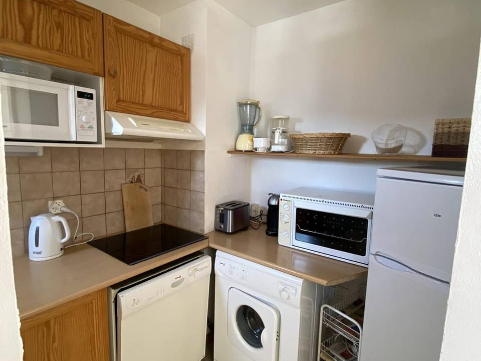 Appartement T2 avec balcon, cuisine équipée, parking Apartment in Occitanie