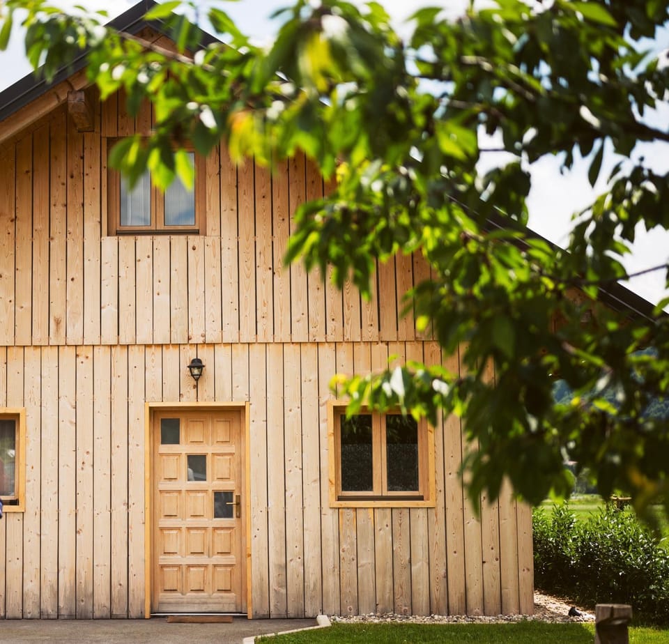 Property building, Facade/entrance, Garden