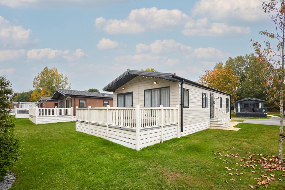 Property building, Garden, Garden view