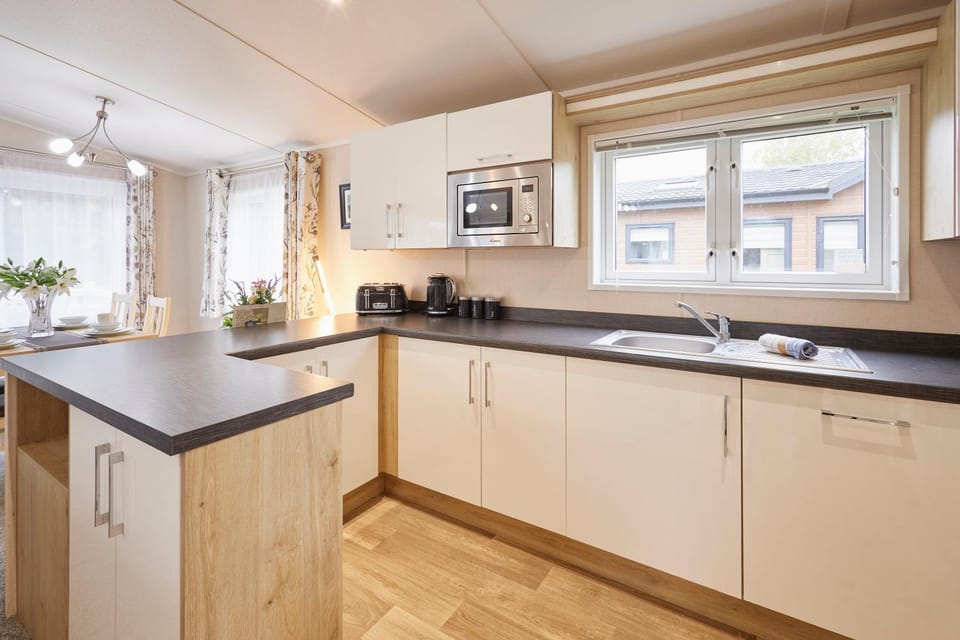 Coffee/tea facilities, Kitchen or kitchenette, dishwasher