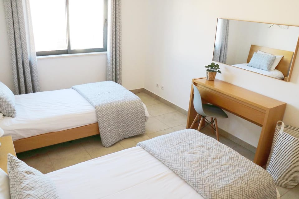 3-Bedroom Apartment with Pool Gym & Jacuzzi Apartment in Lagos