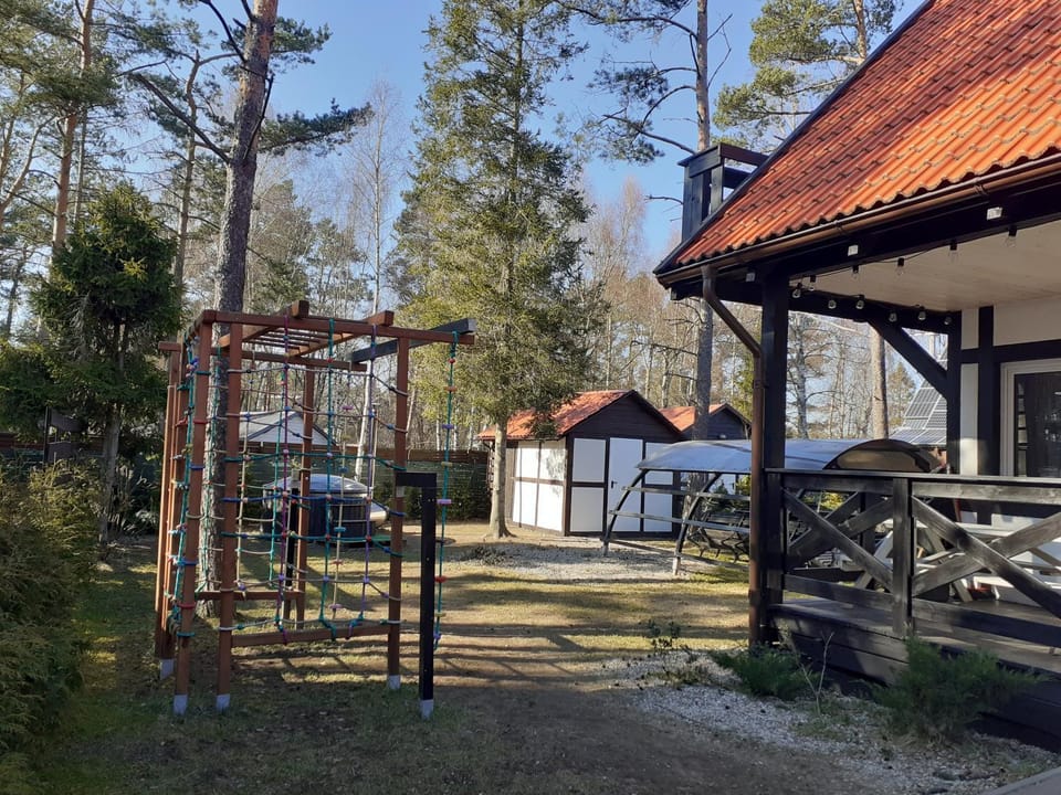 dom całoroczny na Kaszubach Nietoperek, prywatna balia, bania ruska, prywatna sauna House in Pomeranian Voivodeship