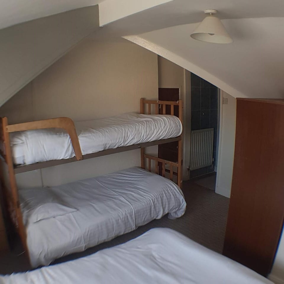 bunk bed