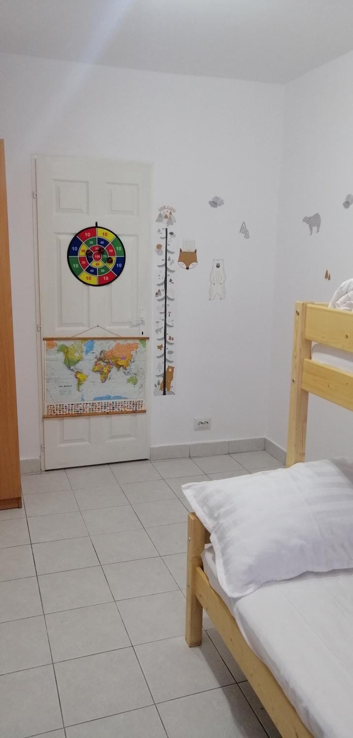 Photo of the whole room, bunk bed