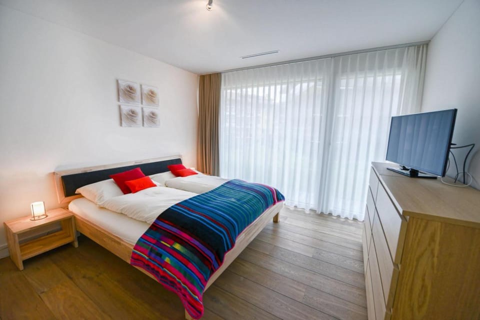 TV and multimedia, Bedroom