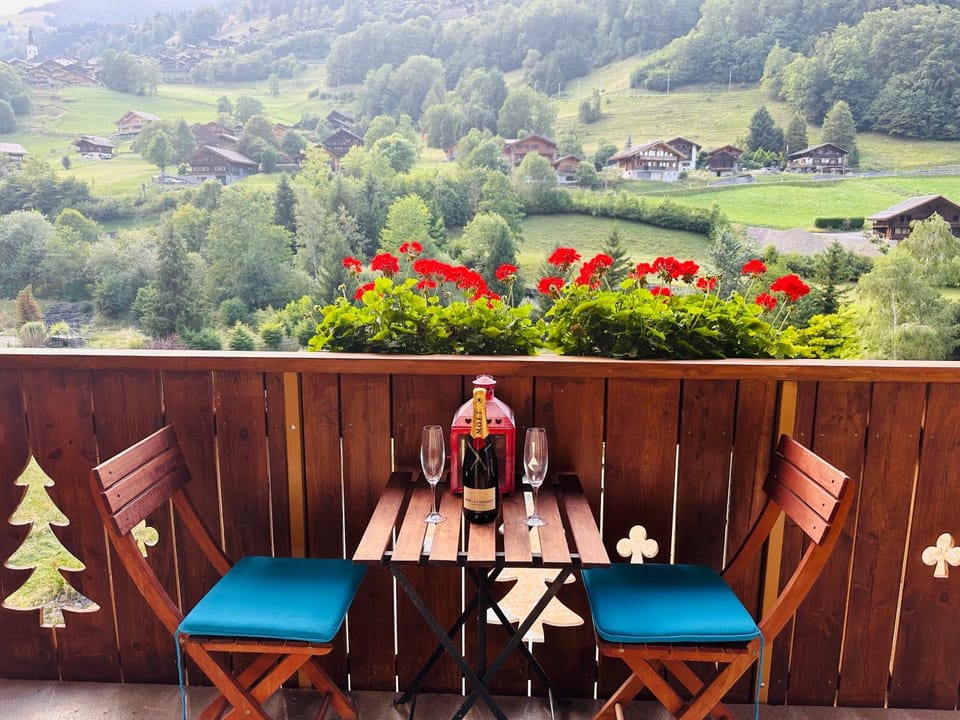 Natural landscape, Balcony/Terrace, Balcony/Terrace, Garden view