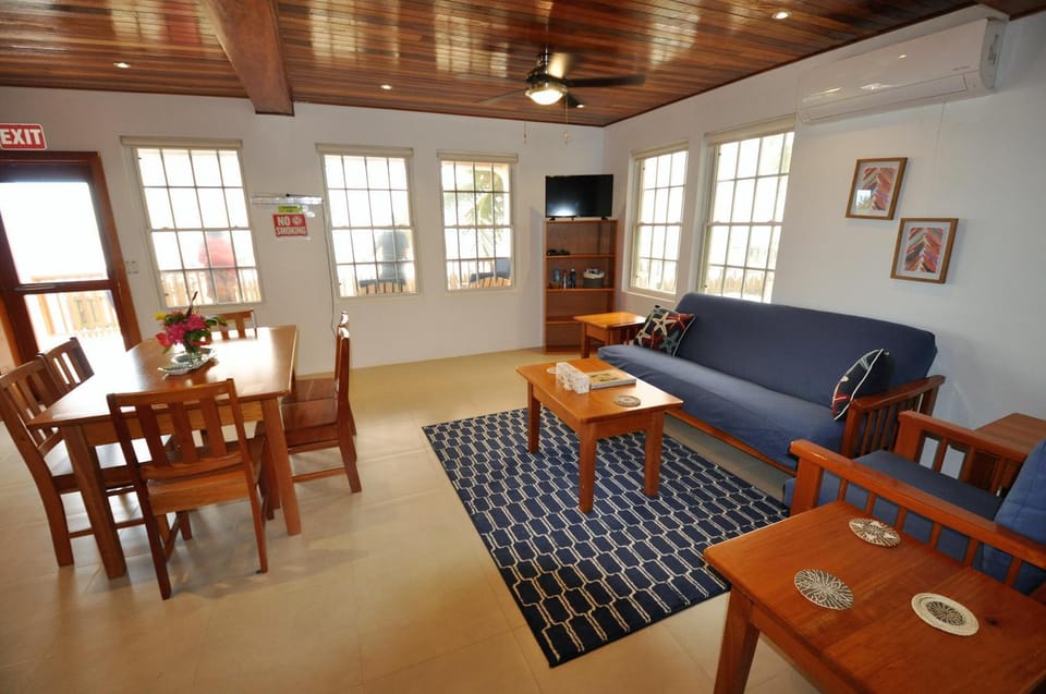 VeLento Oceanfront #4 House in Belize District