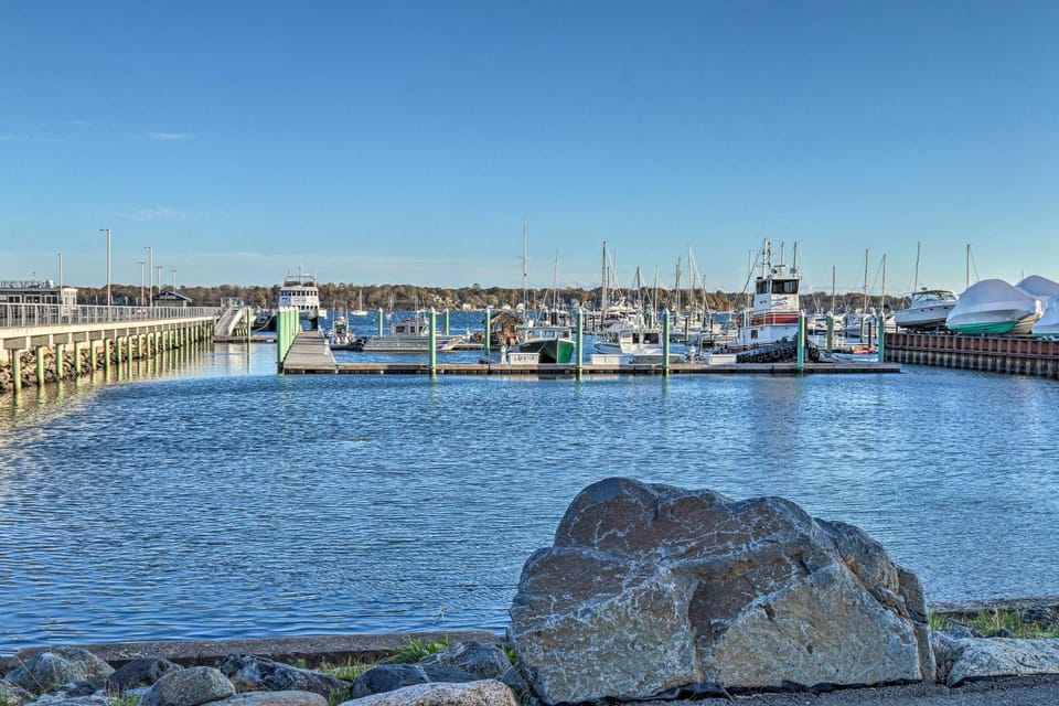 Inviting Salem Apartment Near Waterfront & Museums Apartment in Marblehead