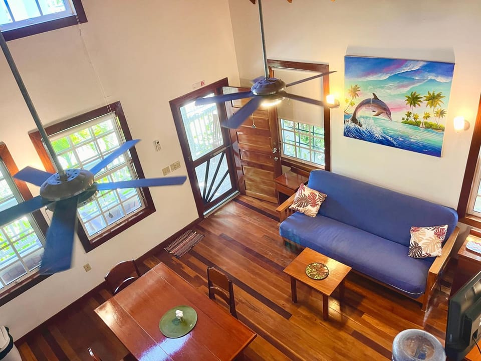 Hidden Gem Cabana House in Belize District