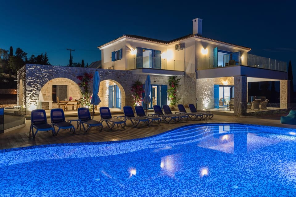 Property building, Swimming pool